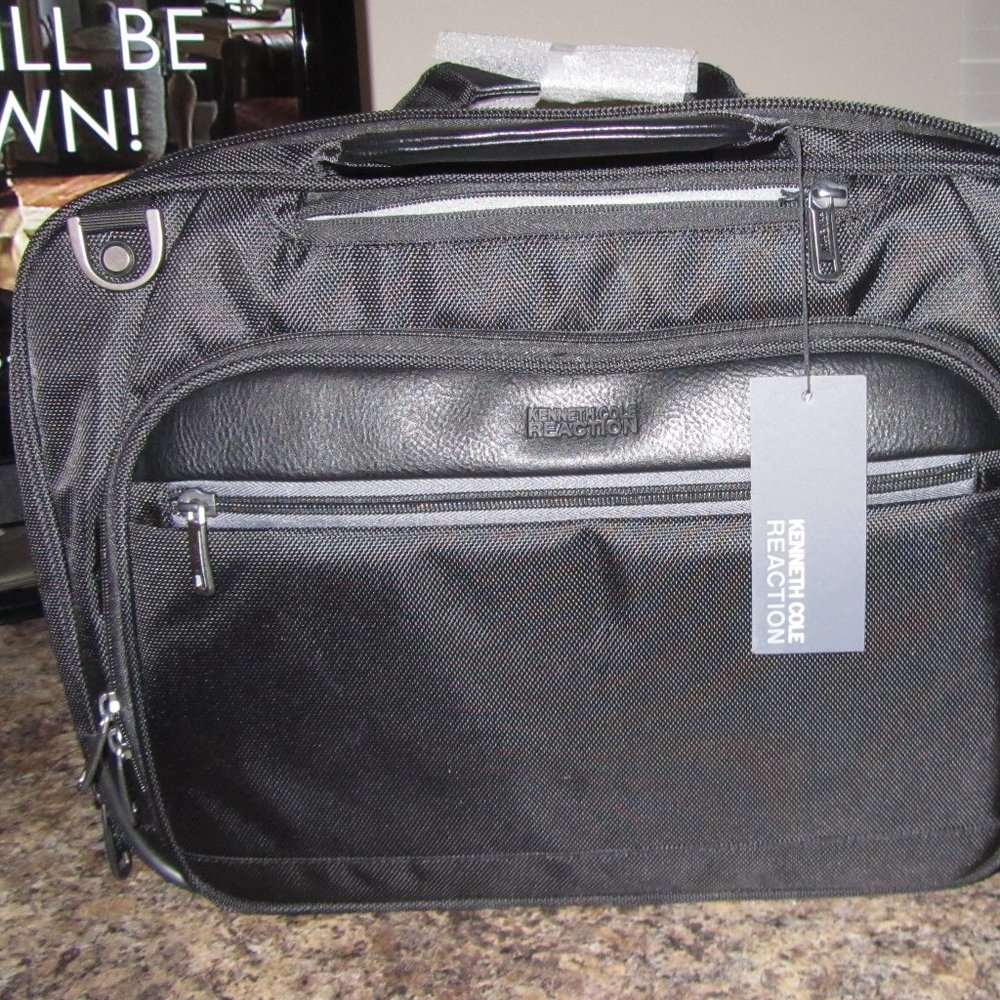 Authentic Kenneth Cole Reaction "No Easy Way Out" Laptop Shoulder Briefcase NWT